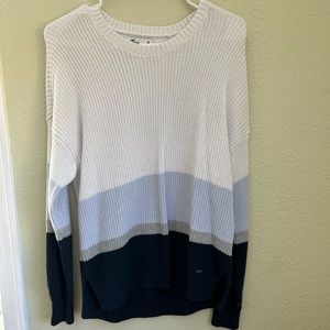 BLUE HOLLISTER SWEATER